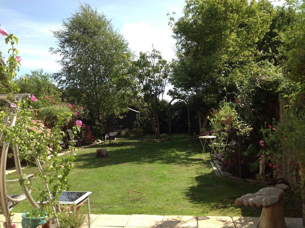 Shepperton Guesthouse Exterior photo